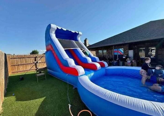 18ft Wave Splash Waterslide