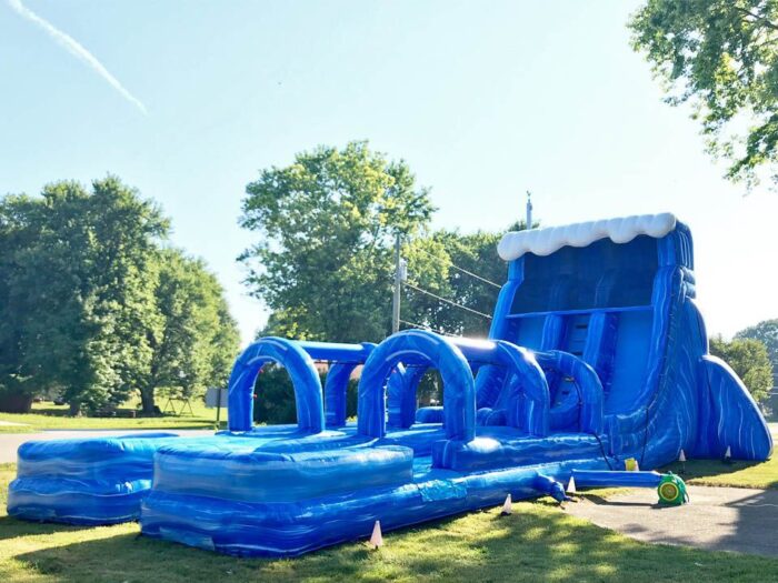 24ft Tsunami Splash Waterslide