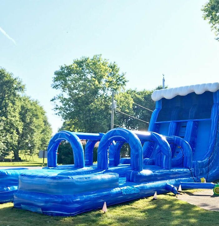 24ft Tsunami Splash Waterslide
